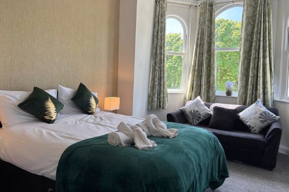 Room 8 - Family Room