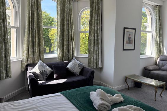 Room 8 - Family Room